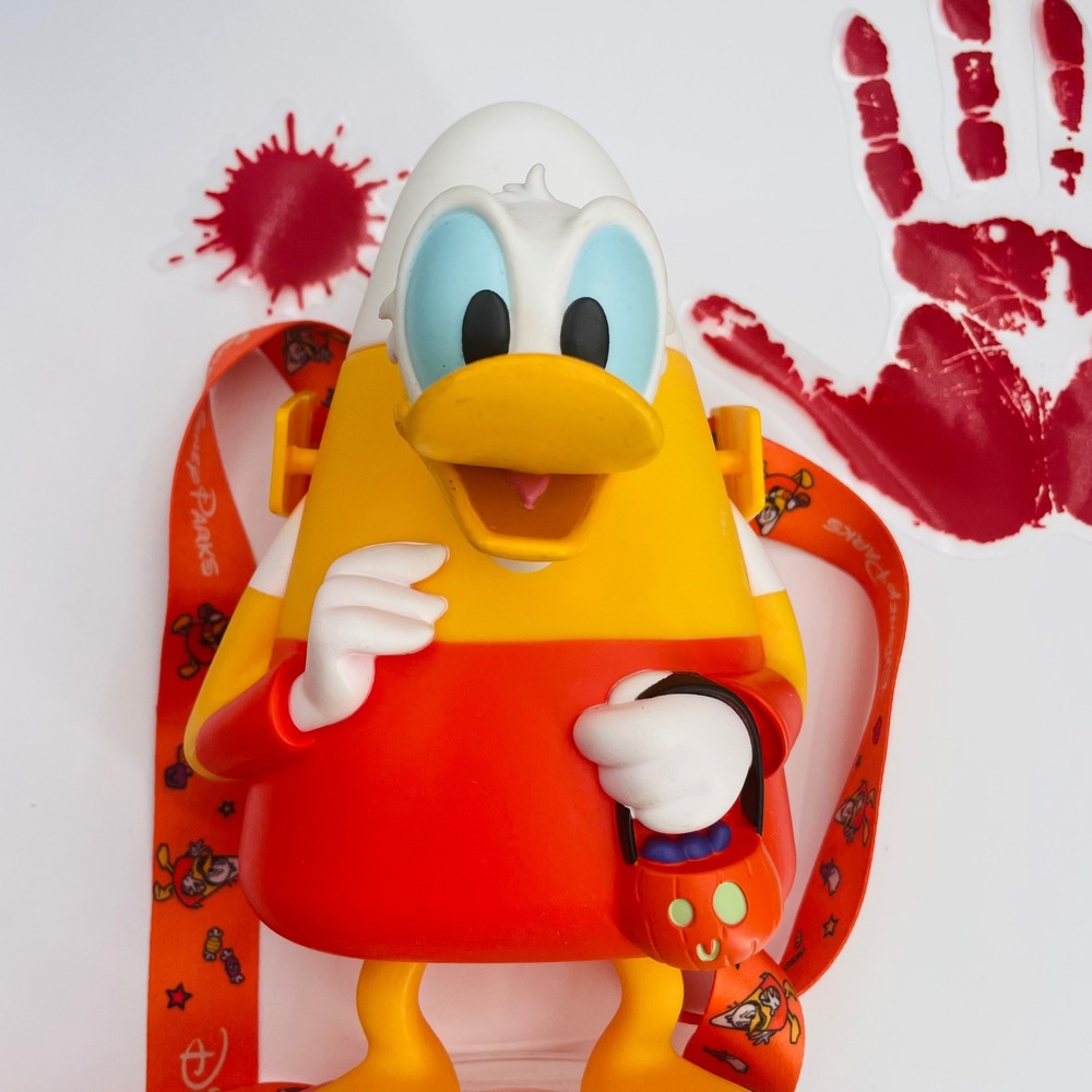 Disney‎ Parks Halloween Donald Duck Candy Corn Sipper Cup with Lanyard
